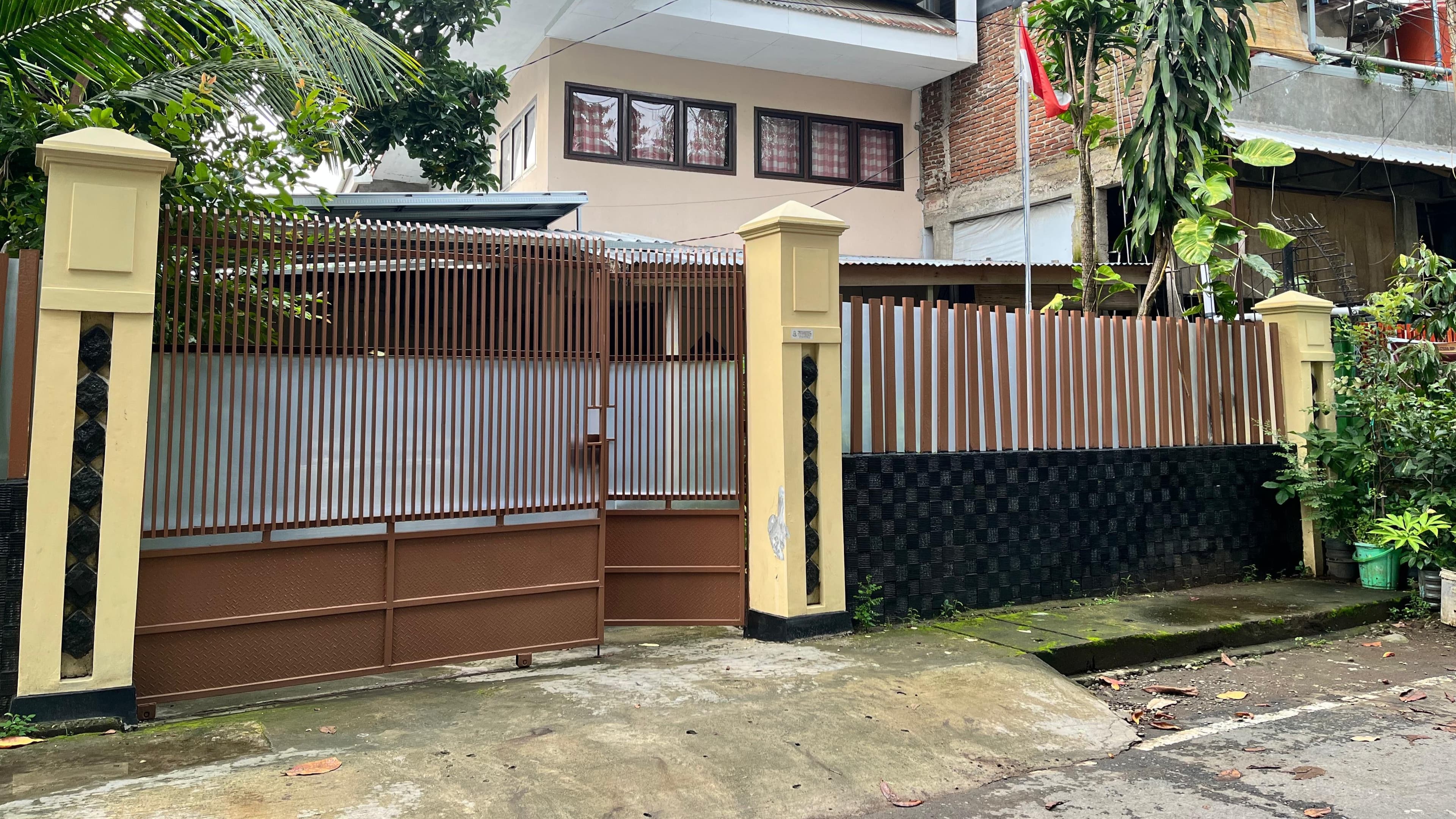 Gedung Utama Kost Putri Pondok Afiyat Makassar